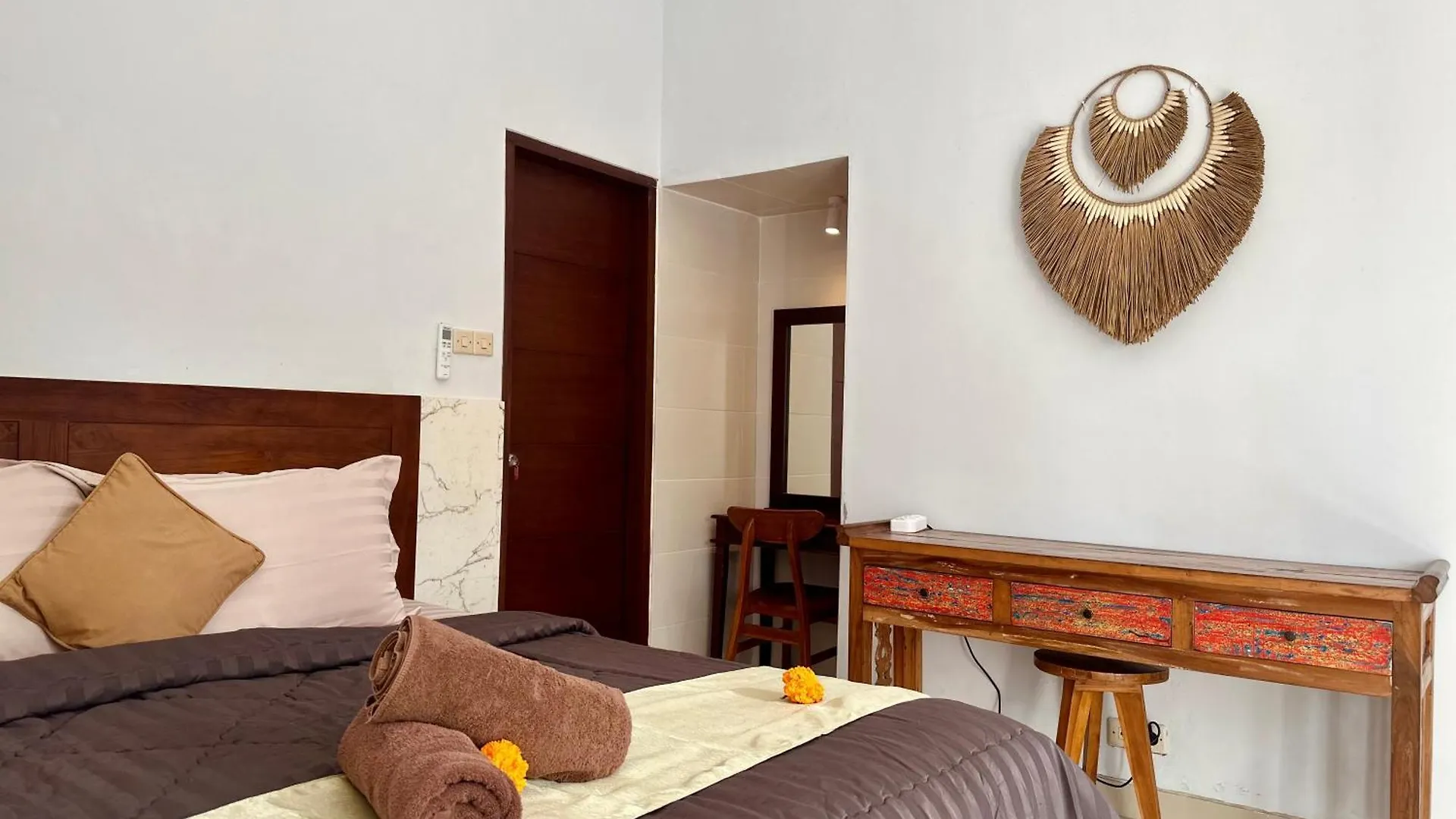 בית הארחה אובוד Kanda Villa